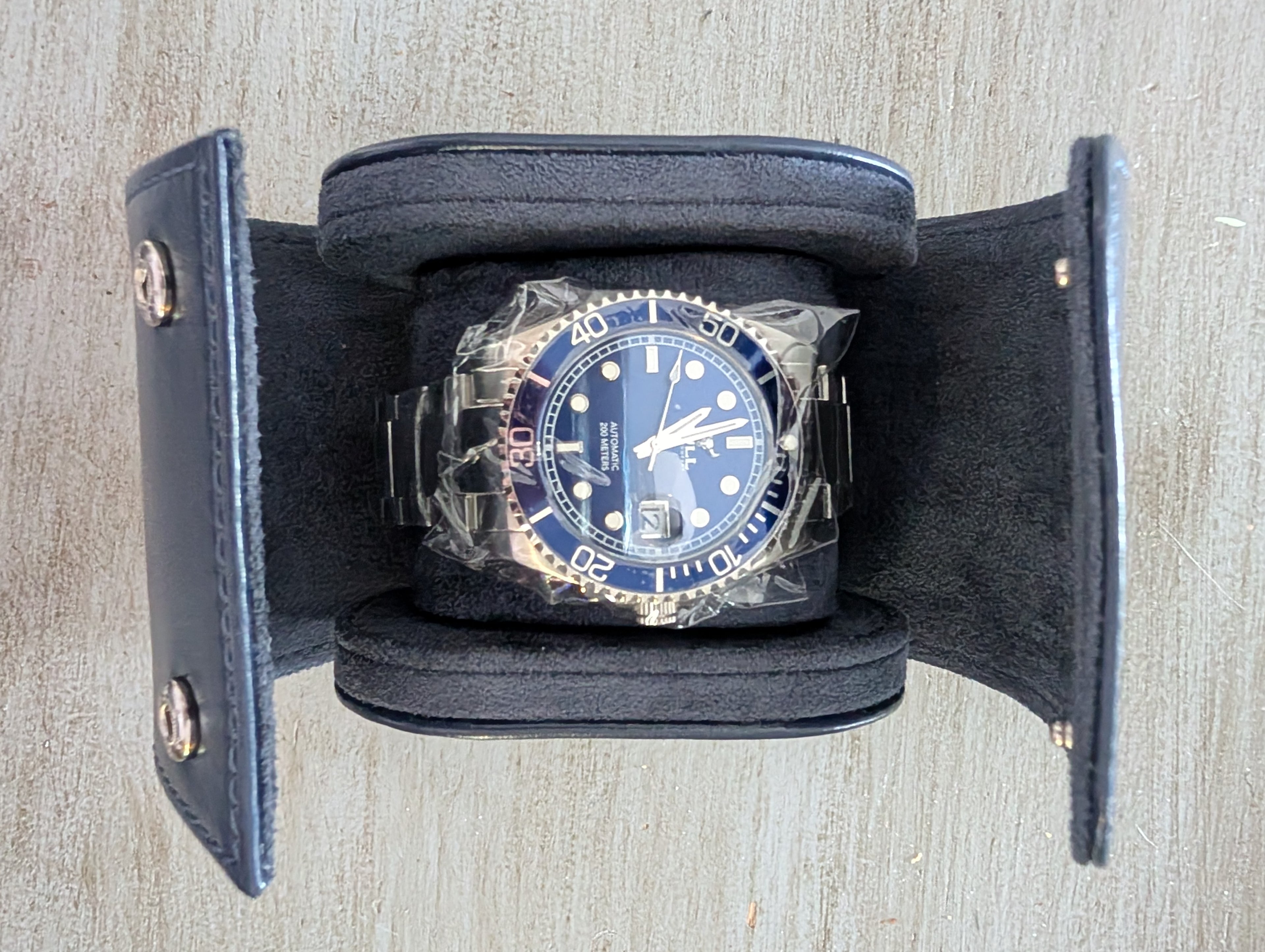Belgian Blue Mechanical Diver